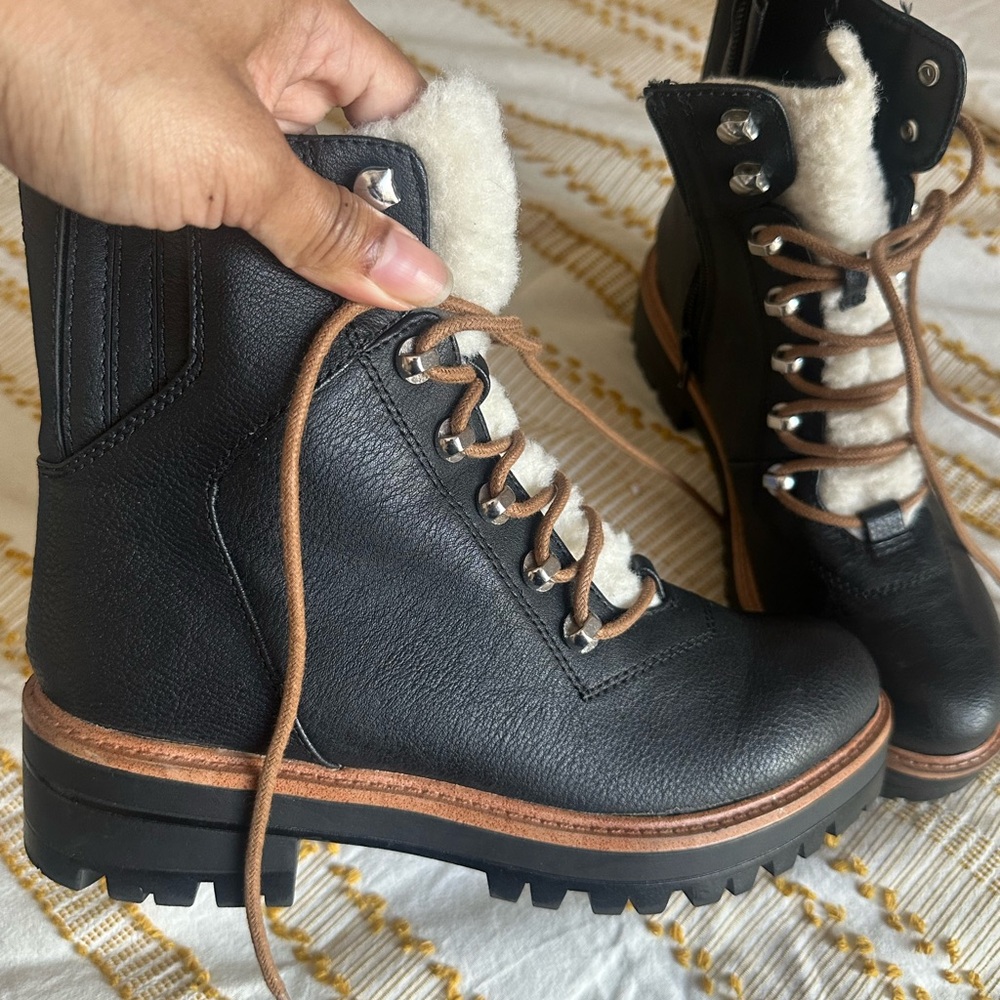 Black Indigo Rd. Leather Women's Boots with fur lining
